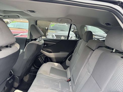 Used 2022 Subaru Outback Premium AWD/4WD image 11