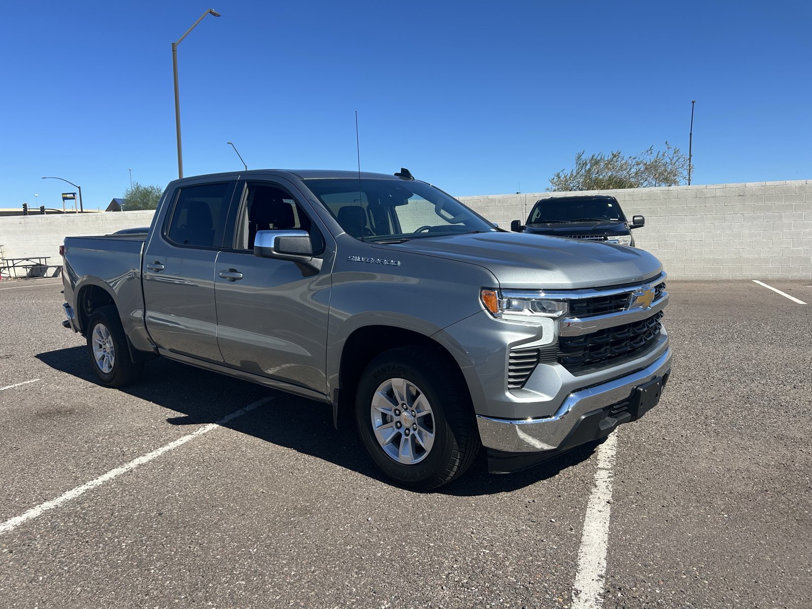 Certified 2026 Chevrolet Silverado 1500 LT RWD image 7