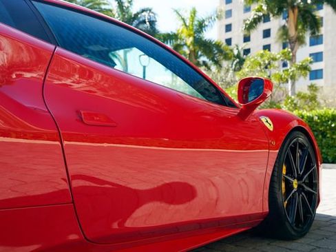 Used 2018 Ferrari 488 GTB image 29