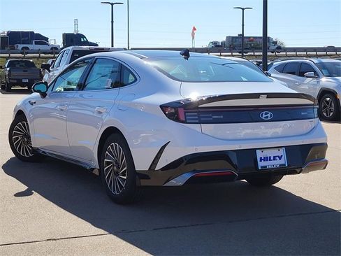 New 2026 Hyundai Sonata Limited image 3