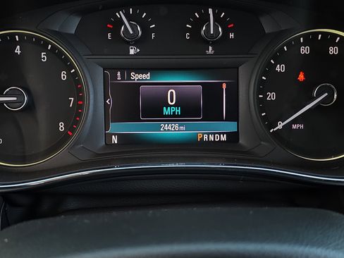 Used 2022 Buick Encore Preferred w/ Safety Package image 17