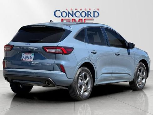 Used 2023 Ford Escape ST-Line w/ Tech Pack #1 AWD/4WD image 4