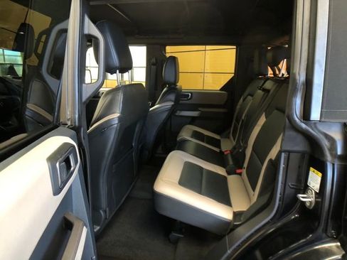 Used 2023 Ford Bronco Wildtrak image 20