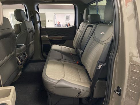 New 2026 Ford F350 Platinum w/ Platinum Plus Package AWD/4WD image 9