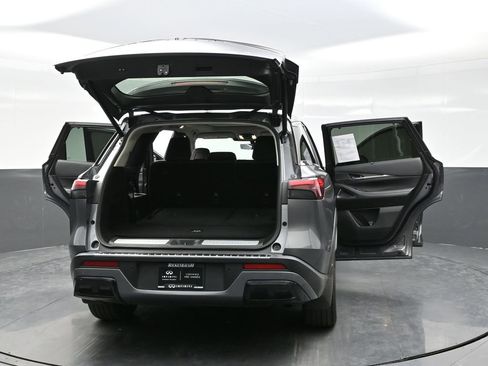 Used 2023 INFINITI QX60 Luxe w/ Vision Package AWD/4WD image 48