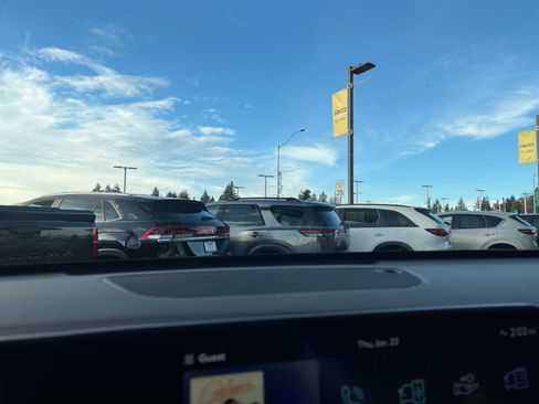 Used 2025 Hyundai Kona SEL image 17