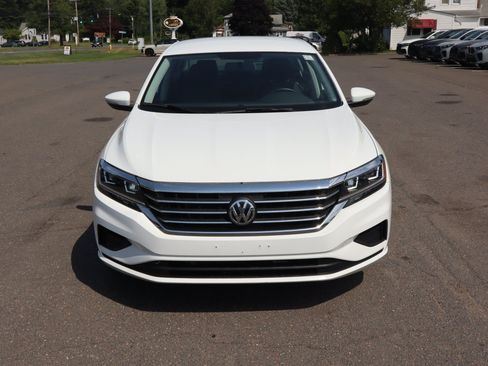 Used 2021 Volkswagen Passat 2.0T S FWD image 2