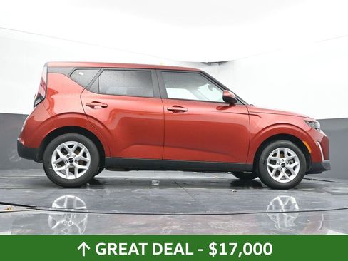 Used 2025 Kia Soul LX w/ LX Technology Package FWD image 55