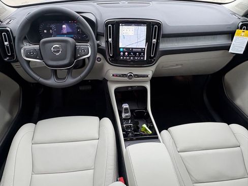 New 2026 Volvo XC40 B5 Ultra w/ Protection Package Premier image 10