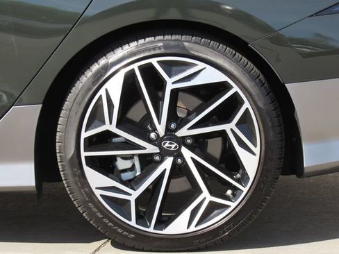 Used 2024 Hyundai Ioniq 6 SEL RWD image 33
