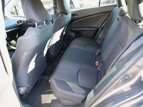 Used 2022 Toyota Prius Prime LE image 21