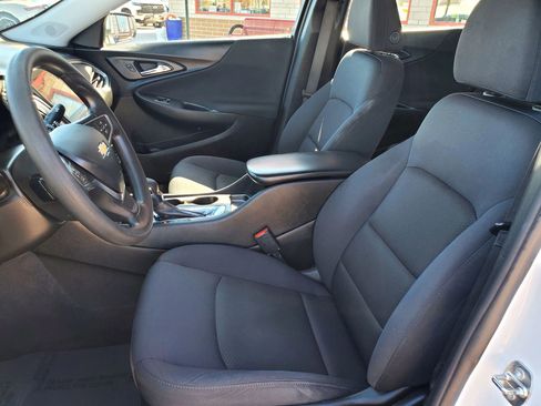 Used 2022 Chevrolet Malibu LS FWD image 10