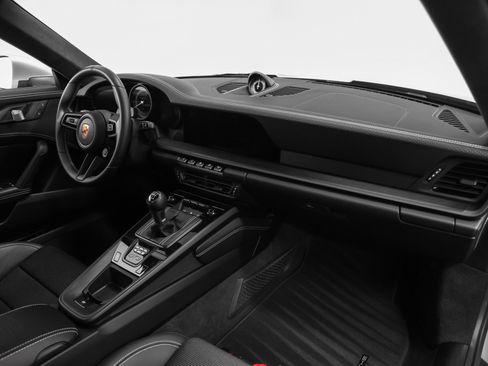 Used 2022 Porsche 911 GT3 image 36