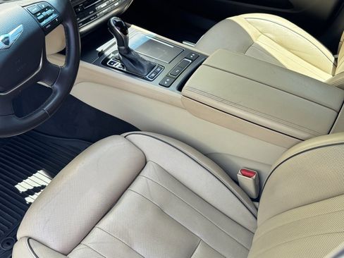Used 2015 Hyundai Genesis 5.0 image 6