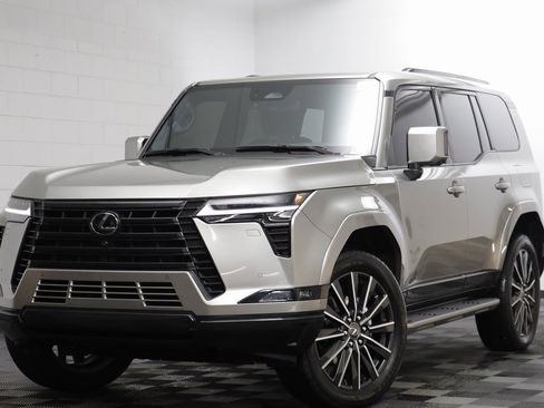 Used 2024 Lexus GX 550 w/ Accessory Package (Z1) image 1