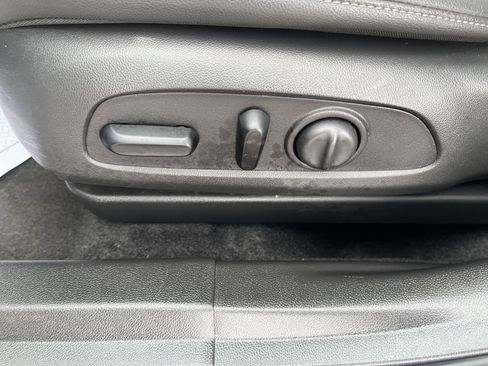Used 2025 Chevrolet Trax ACTIV w/ Sunroof Package FWD image 10