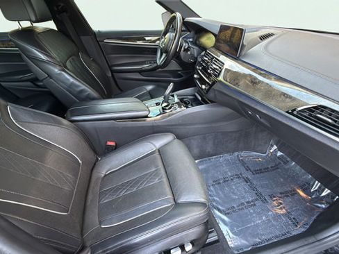Used 2019 BMW M550i xDrive w/ Premium Package AWD/4WD image 21