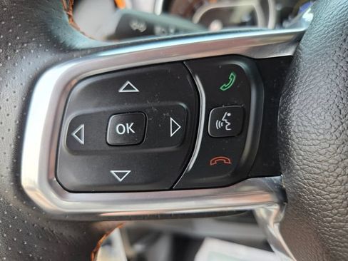 Used 2023 Jeep Gladiator Mojave w/ Cold Weather Group AWD/4WD image 35