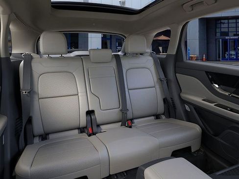 New 2026 Lincoln Corsair Premiere image 11