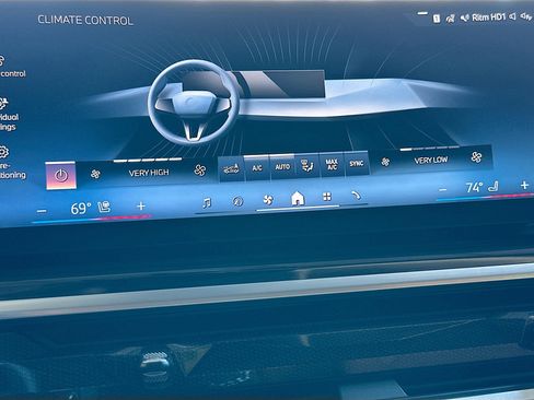 Certified 2024 BMW X7 xDrive40i image 16