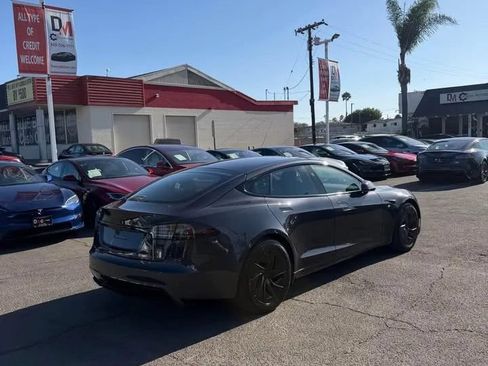 Used 2026 Tesla Model S AWD/4WD image 4