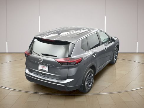 Certified 2025 Nissan Rogue SV AWD/4WD image 34