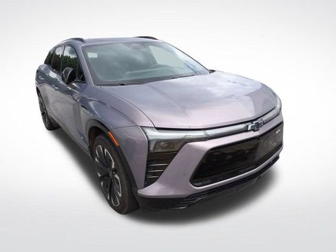 Used 2024 Chevrolet Blazer EV RS AWD/4WD image 3