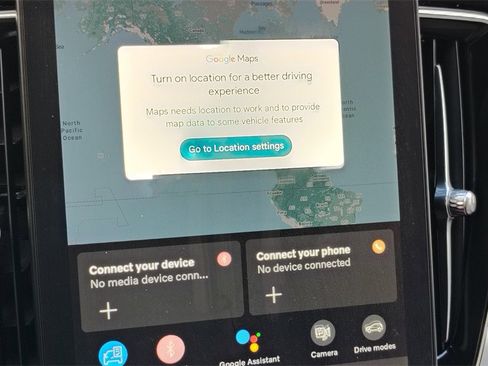 Certified 2025 Volvo XC90 B6 Plus image 21