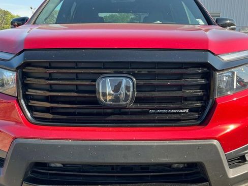 Used 2025 Honda Passport Black Edition image 9