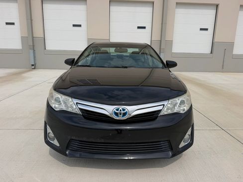 Used 2012 Toyota Camry XLE w/ Convenience Pkg FWD image 8