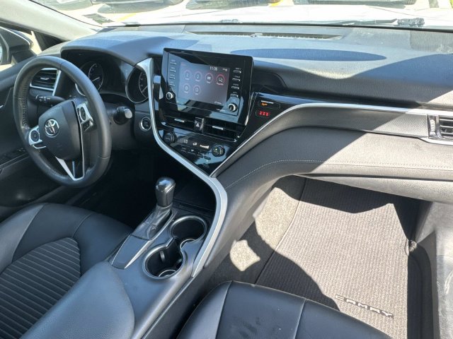 Used 2021 Toyota Camry SE w/ Convenience Package FWD image 12