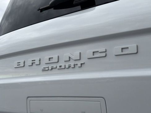 Used 2024 Ford Bronco Sport Outer Banks w/ Tech Package image 16