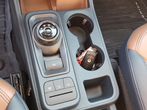 Used 2023 Ford Maverick Lariat w/ Lariat Luxury Package image 26