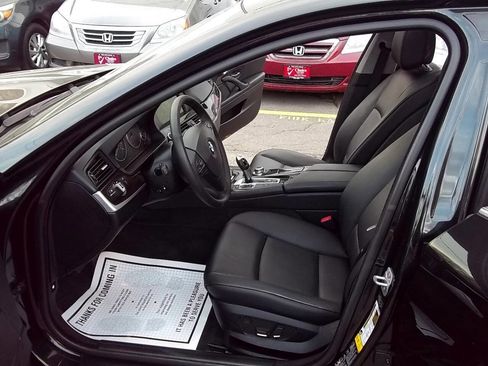 Used 2013 BMW 535i xDrive Sedan image 3
