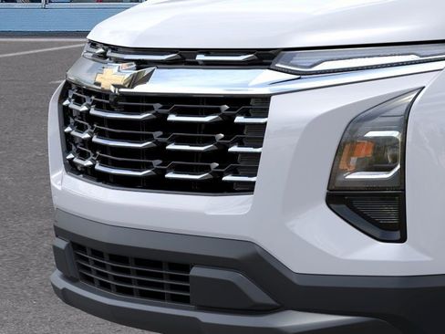 New 2026 Chevrolet Equinox LT w/ Convenience Package II AWD/4WD image 13