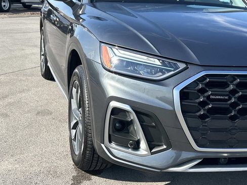 Used 2022 Audi Q5 2.0T Premium Plus w/ Premium Plus Package AWD/4WD image 11