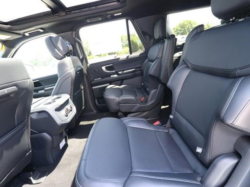 New 2026 Ford Expedition Max Platinum AWD/4WD image 14