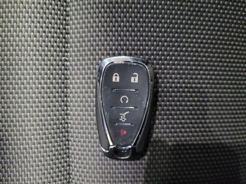 Used 2018 Chevrolet Traverse LT FWD image 32