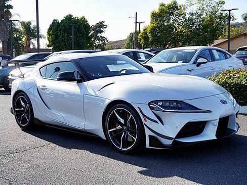 Used 2021 Toyota Supra Premium w/ Driver Assist Package RWD image 6