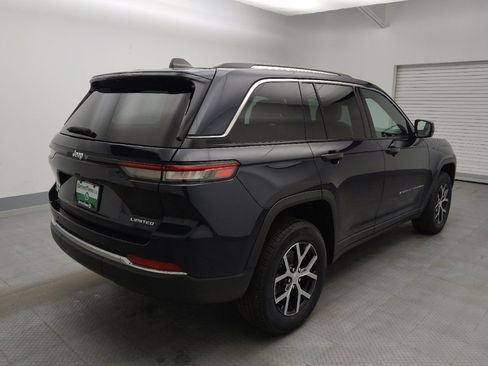 Used 2023 Jeep Grand Cherokee Limited AWD/4WD image 9