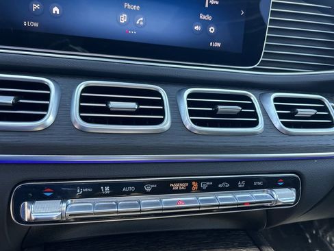 Used 2025 Mercedes-Benz GLE 350 4MATIC image 43