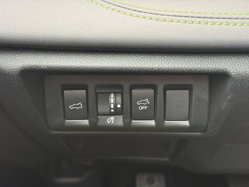 Certified 2025 Subaru Outback Onyx Edition AWD/4WD image 9