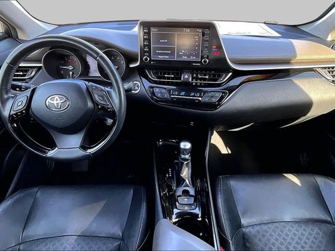 Used 2020 Toyota C-HR Limited FWD image 13