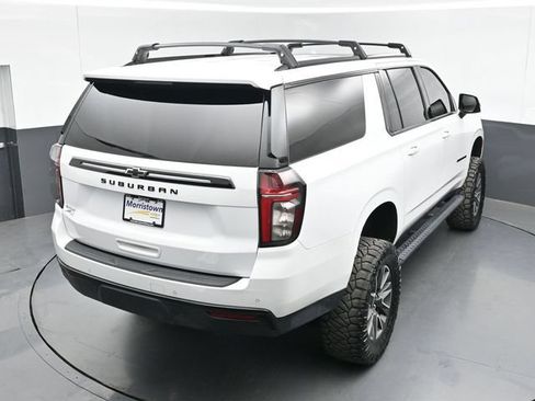 Used 2023 Chevrolet Suburban Z71 w/ Luxury Package AWD/4WD image 46