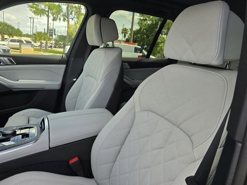 New 2026 BMW X5 sDrive40i w/ M Sport Package RWD image 14