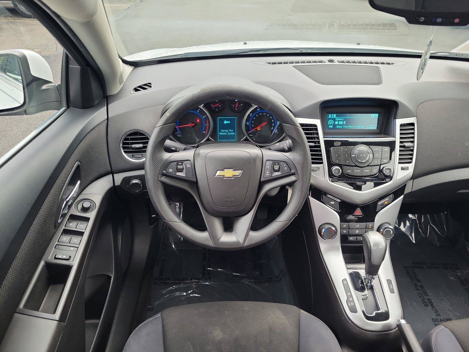 Used 2016 Chevrolet Cruze LT FWD image 9