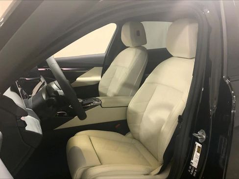 New 2026 BMW 540i xDrive w/ M Sport Package AWD/4WD image 9