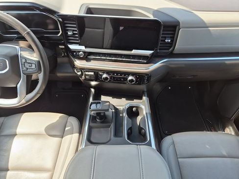 Used 2025 GMC Sierra 1500 SLT w/ SLT Convenience Package AWD/4WD image 11