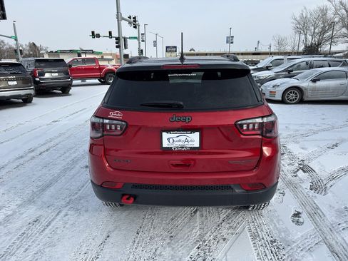 Used 2025 Jeep Compass Trailhawk image 7