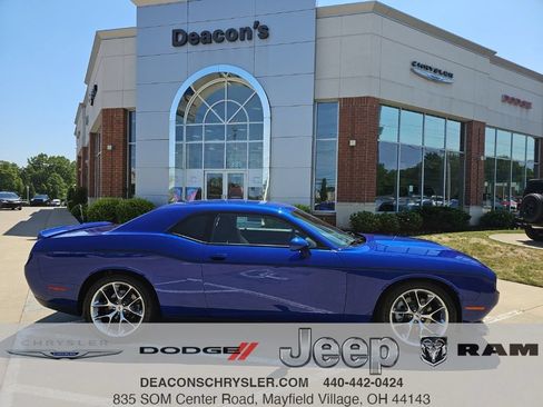 Certified 2022 Dodge Challenger GT RWD image 1